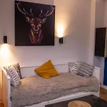Prime Old Town Apartment