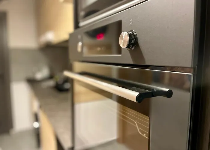 Prime Old Town Apartment *